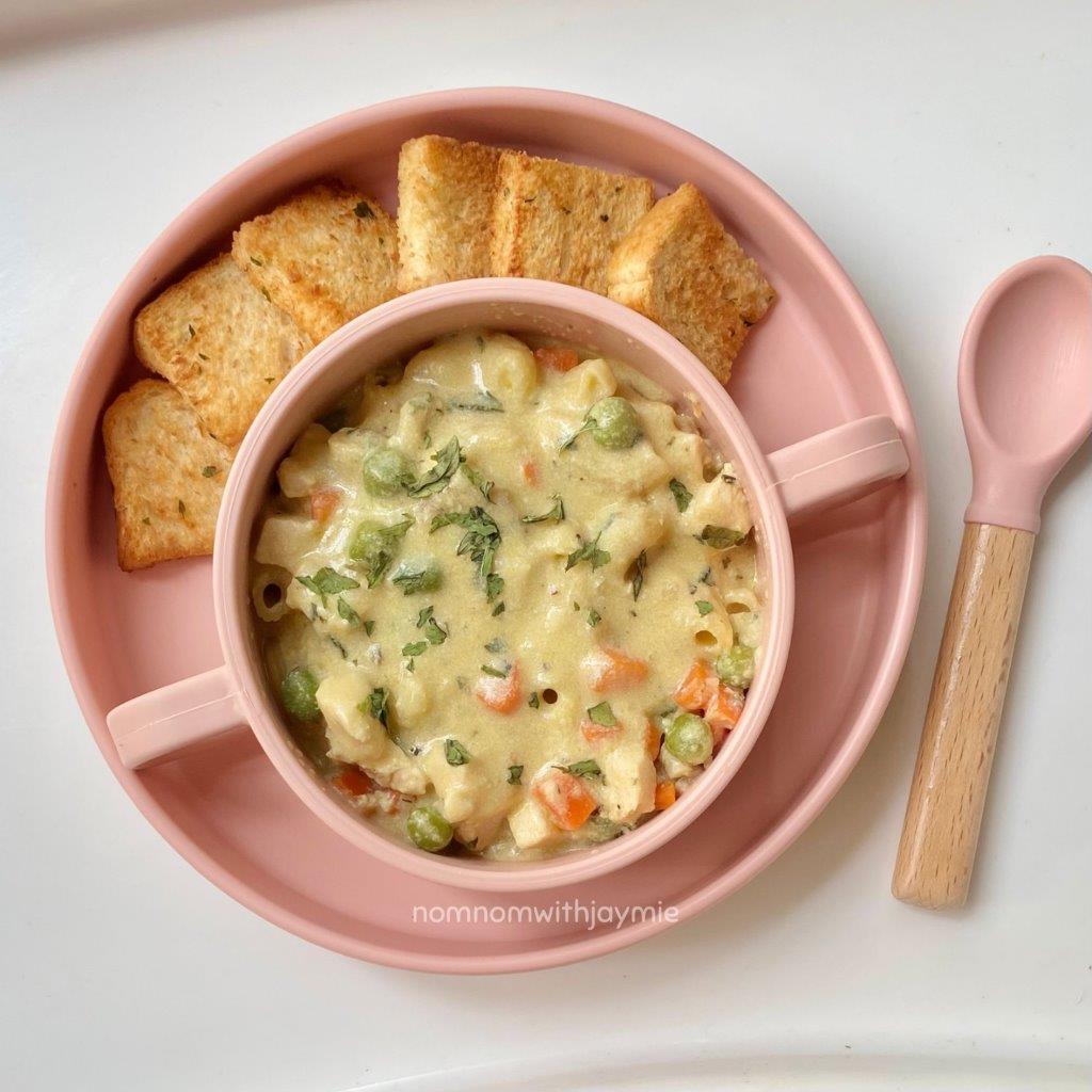 CREAMY CHICKEN MACARONI SOUP x NomNomwithJaymie